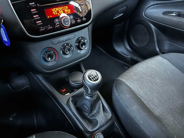 Fiat punto evo 0.9 twinair street 99pk 2014 (origineel-nl), 5-xdt-31 - afbeelding 10 van  41