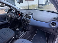 Fiat punto evo 1.3 m-jet air dynamic 74-nkg-3 - afbeelding 6 van  21