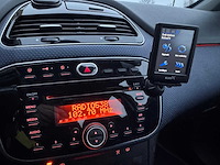 Fiat punto evo 1.3 m-jet air dynamic 74-nkg-3 - afbeelding 9 van  21