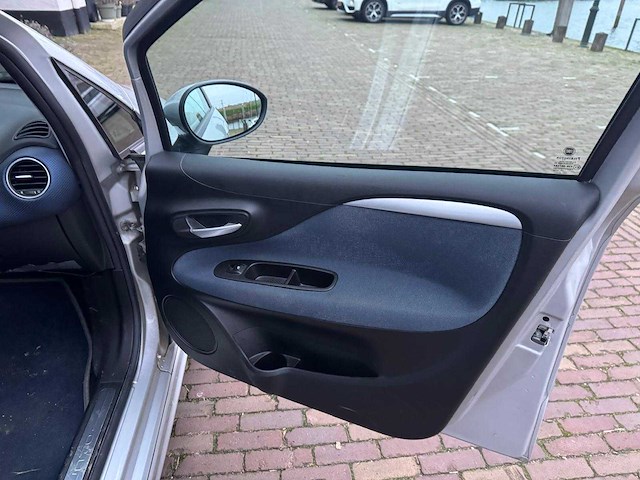 Fiat punto evo 1.3 m-jet air dynamic 74-nkg-3 - afbeelding 8 van  21