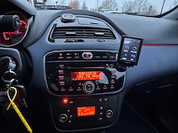 Fiat punto evo 1.3 m-jet air dynamic 74-nkg-3 - afbeelding 10 van  21