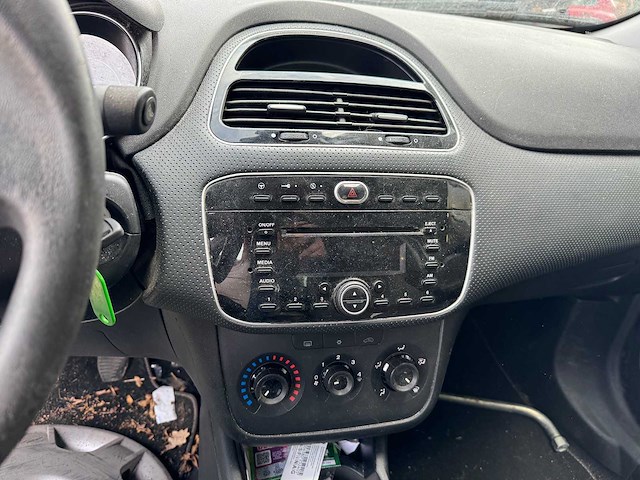 Fiat punto evo 1.3 m-jet dynamic 52rfd7 - afbeelding 10 van  10