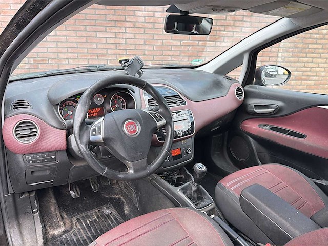 Fiat punto evo 1.3 m jet dynamic 89-nll-8 i - afbeelding 16 van  22