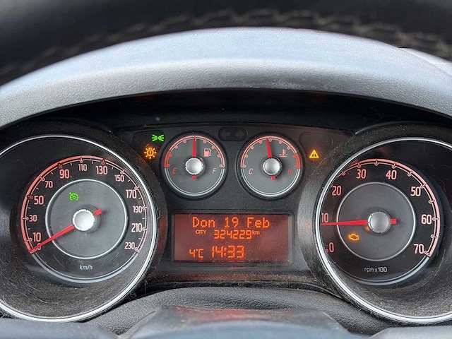 Fiat punto evo 1.3 m jet dynamic 89-nll-8 i - afbeelding 20 van  22