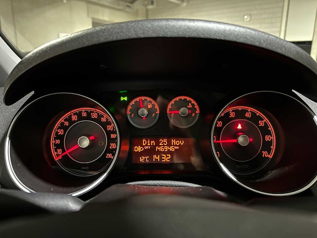 Fiat punto evo 1.3 m-jet easy 84pk 2013, 44-zpr-6 - afbeelding 16 van  38