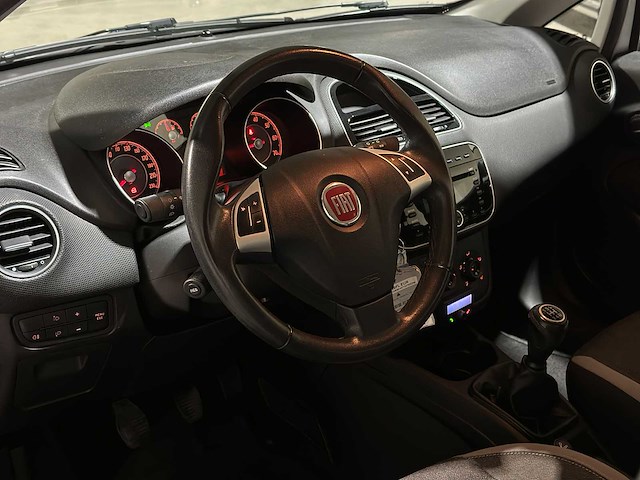 Fiat punto evo 1.3 m-jet easy 84pk 2013, 44-zpr-6 - afbeelding 8 van  38