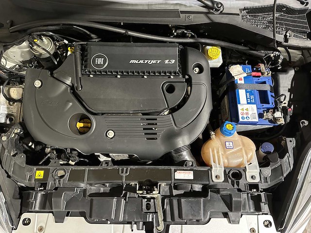 Fiat punto evo 1.3 m-jet easy 84pk 2013, 44-zpr-6 - afbeelding 29 van  38