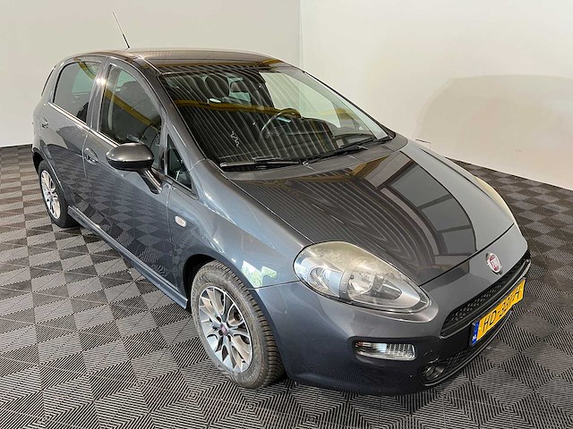 Fiat punto evo 1.3 m-jet lounge, hd-331-h - afbeelding 17 van  18