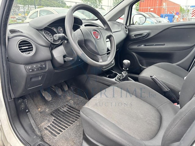 Fiat punto street, 2016 - afbeelding 3 van  27