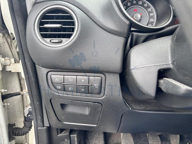Fiat punto street, 2016 - afbeelding 11 van  27