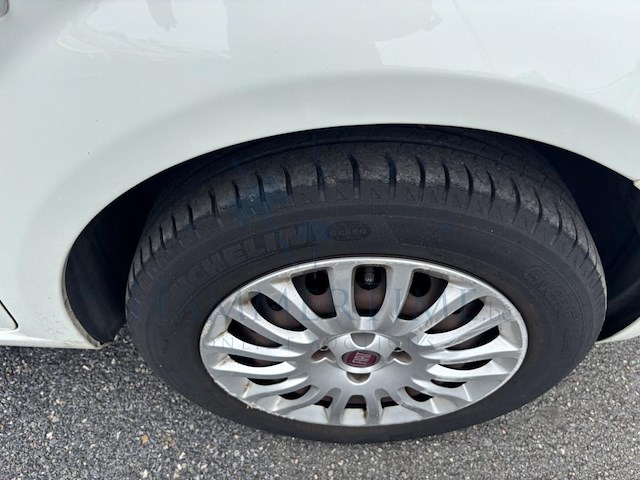 Fiat punto street, 2016 - afbeelding 18 van  27