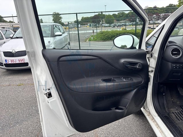 Fiat punto street, 2016 - afbeelding 27 van  27