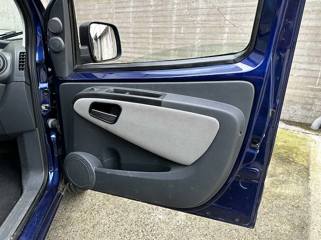 Fiat qubo 1.4 dynamic 73pk 2009 (origineel-nl), 98-jtx-5 - afbeelding 19 van  39