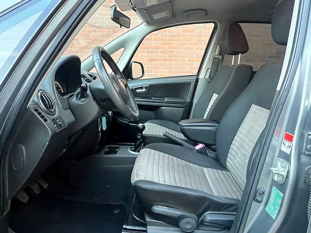 Fiat sedici 1.6-16v emotion, 56-sgk-4 - afbeelding 13 van  14