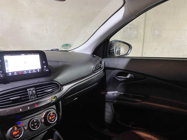 Fiat tipo stationwagon 1.4 t 16v s-design 120pk 2018 (origineel-nl), tg-666-l - afbeelding 13 van  29