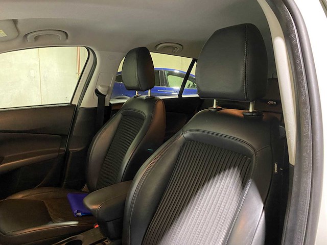 Fiat tipo stationwagon 1.4 t 16v s-design 120pk 2018 (origineel-nl), tg-666-l - afbeelding 22 van  43