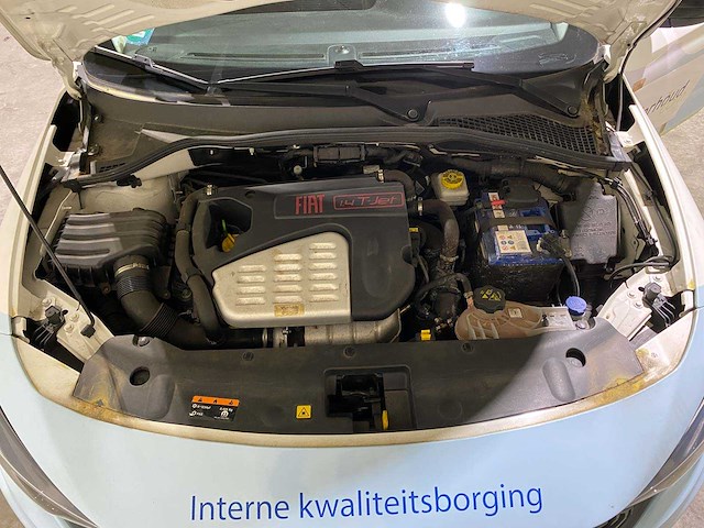 Fiat tipo stationwagon 1.4 t 16v s-design 120pk 2018 (origineel-nl), tg-666-l - afbeelding 36 van  43