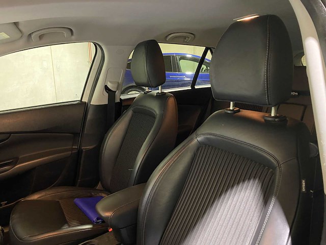 Fiat tipo stationwagon 1.4 t 16v s-design 120pk 2018 (origineel-nl), tg-666-l - afbeelding 38 van  43