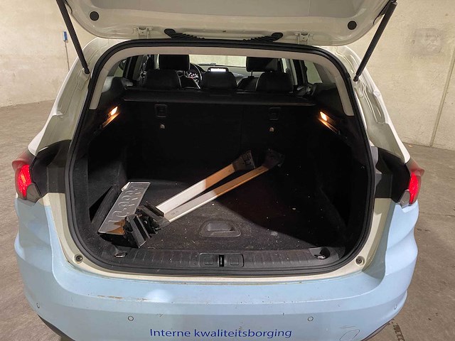 Fiat tipo stationwagon 1.4 t 16v s-design 120pk 2018 (origineel-nl), tg-666-l - afbeelding 23 van  37