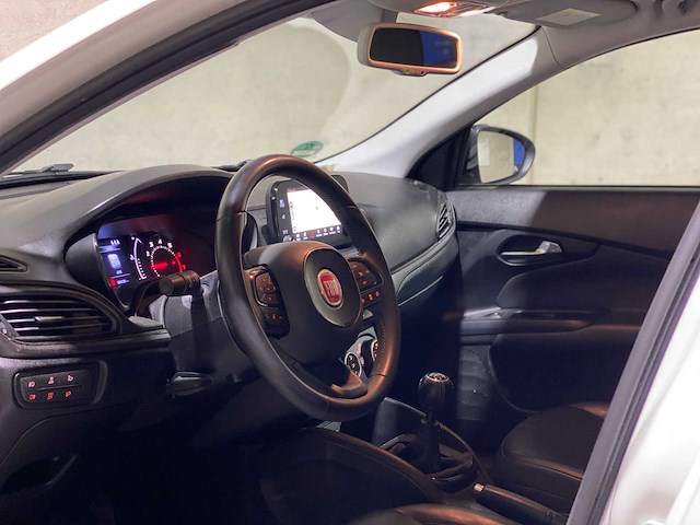 Fiat tipo stationwagon 1.4 t 16v s-design 120pk 2018 (origineel-nl), tg-666-l - afbeelding 31 van  37