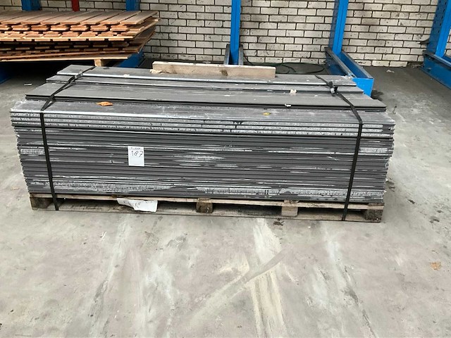 Fiberdeck kunststof schuttingplank 16x176 cm (120x) - afbeelding 2 van  8
