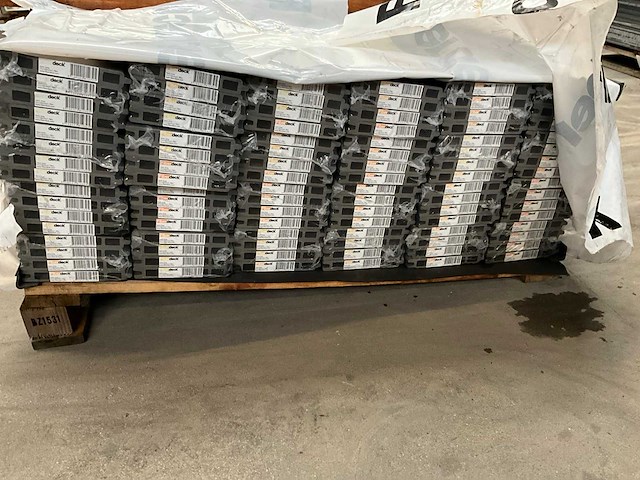 Fiberdeck kunststof schuttingplank 16x176 cm (96x) - afbeelding 5 van  6