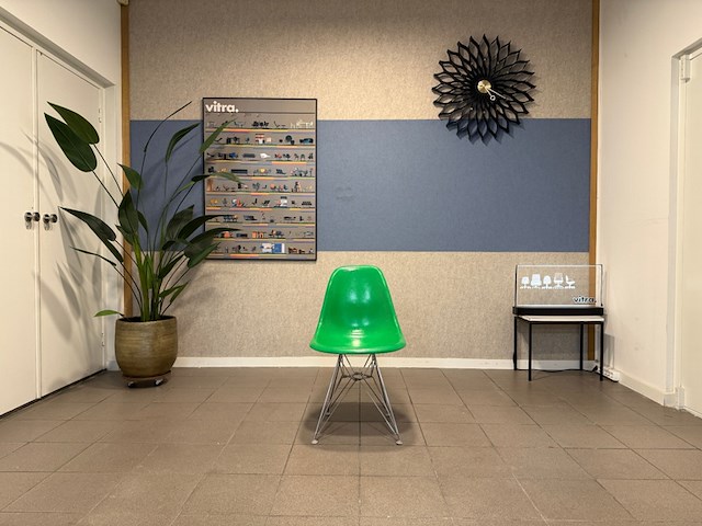 Fiberglass chrome eiffel-base vitra, dsr, groen - afbeelding 1 van  13