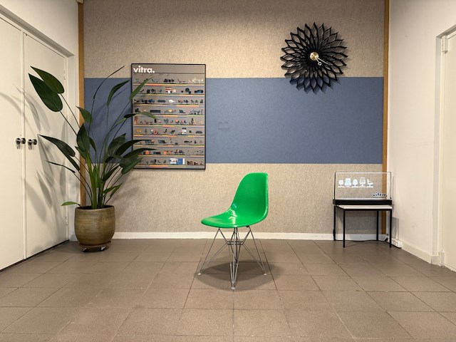 Fiberglass chrome eiffel-base vitra, dsr, groen - afbeelding 6 van  13
