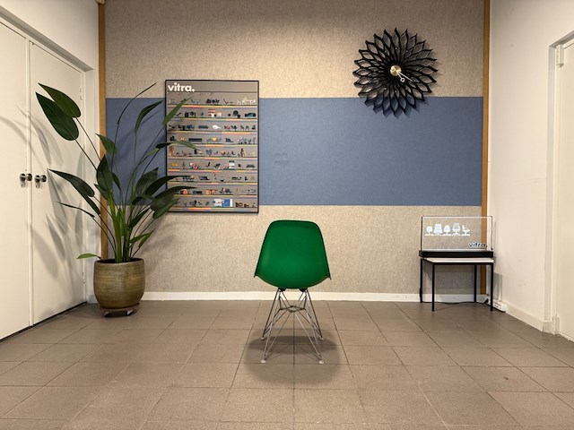 Fiberglass chrome eiffel-base vitra, dsr, groen - afbeelding 9 van  13