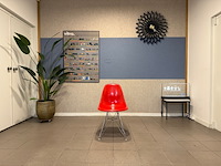 Fiberglass chrome eiffel-base vitra, dsr, rood - afbeelding 1 van  10
