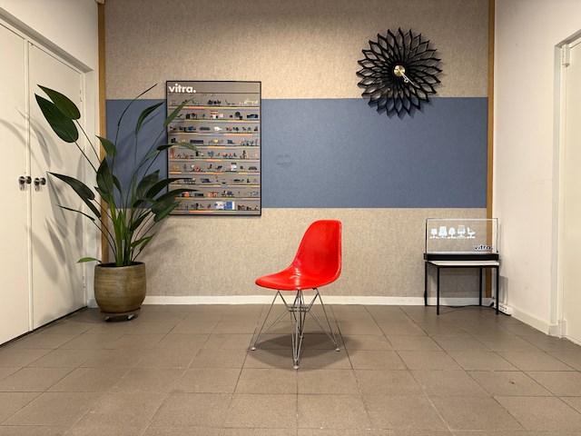 Fiberglass chrome eiffel-base vitra, dsr, rood - afbeelding 3 van  10