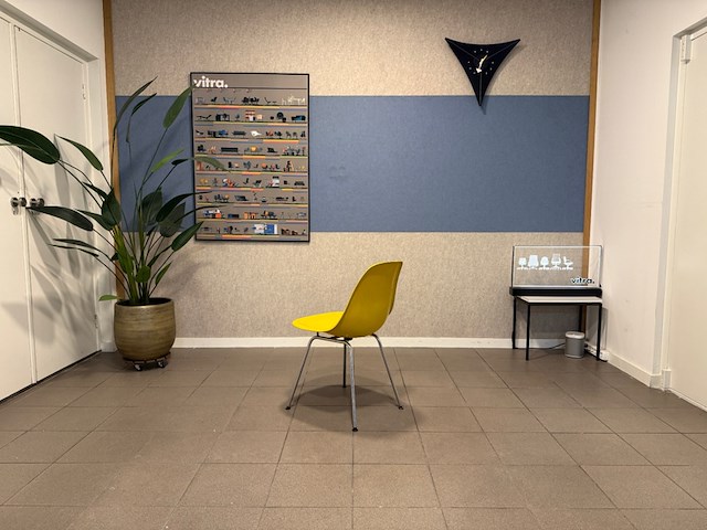 Fiberglass h-base chrome herman miller, dsx, geel - afbeelding 5 van  10