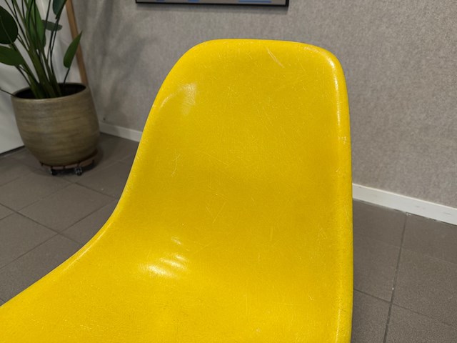 Fiberglass h-base chrome herman miller, dsx, geel - afbeelding 9 van  10
