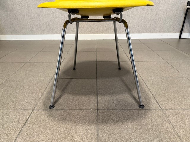 Fiberglass h-base chrome herman miller, dsx, geel - afbeelding 10 van  10
