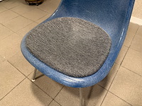 Fiberglass h-base chrome herman miller, dsx, medium blue - afbeelding 6 van  9