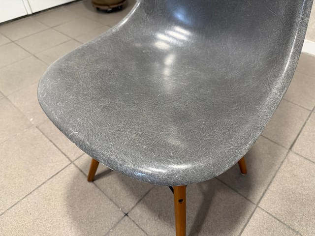 Fiberglass houten dowel-base herman miller, dsw, grijs - afbeelding 9 van  12