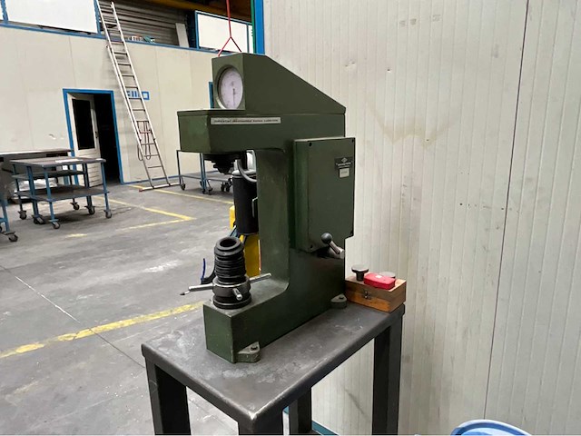 Fie saroj engineering udyog pvtq ra manuele hardheidstester - afbeelding 2 van  5