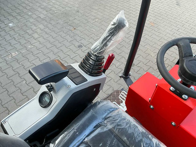 Field construction hft-15 banden graafmachine / mobiele kraan - afbeelding 16 van  17