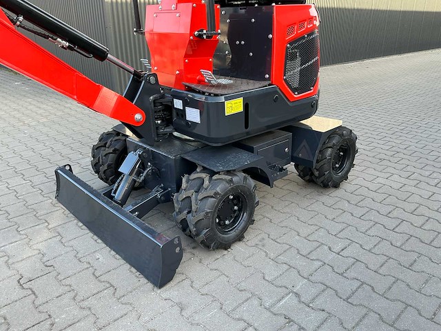 Field construction hft-15 banden graafmachine / mobiele kraan - afbeelding 12 van  36
