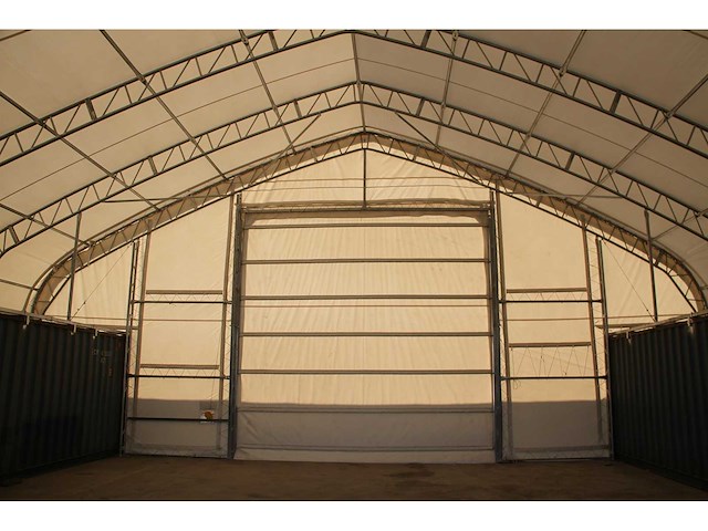 Field containeroverkapping / opslagshelter tussen 2x 40ft container 12,00 x 15,25 meter / c50-40sp - afbeelding 2 van  2