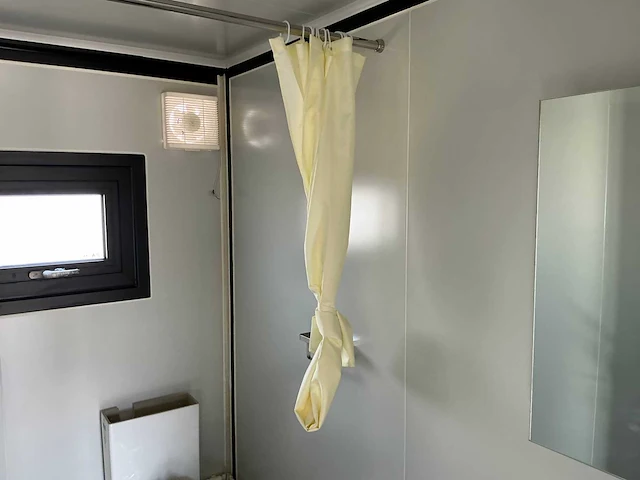Field facilities mobiele woonunit / tiny home / chalet met badkamer - afbeelding 15 van  41