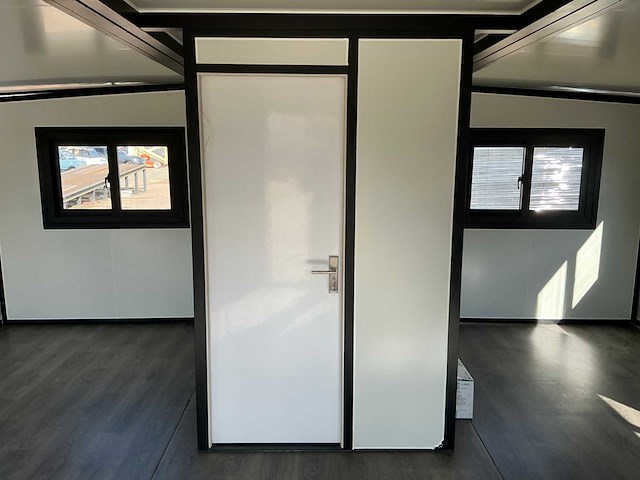 Field facilities mobiele woonunit / tiny home / chalet met badkamer - afbeelding 2 van  21