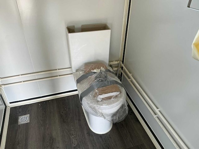 Field facilities mobiele woonunit / tiny home / chalet met badkamer - afbeelding 19 van  41