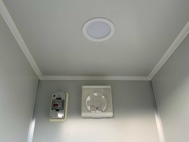 Field facility sanitairunit / douche-/wc-unit - afbeelding 18 van  19