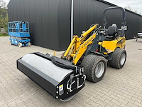 Field industries 1800 vibratory roller trilwals / verdichter voor schranklader of rupslader
