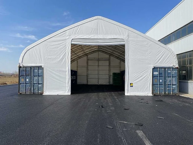 Field industries c5080sp shelter tussen 2 containers - afbeelding 1 van  5