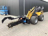 Field industries trencher / kettinggraver - afbeelding 6 van  16