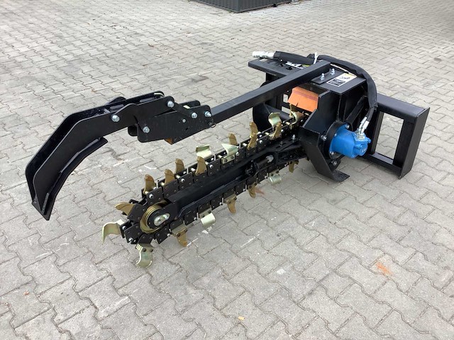 Field industries trencher / kettinggraver - afbeelding 9 van  16