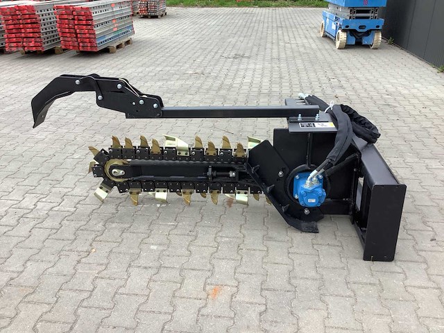 Field industries trencher / kettinggraver - afbeelding 10 van  16
