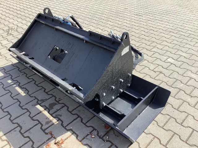 Field industries trilplaat / verdichter 1800 voor schranklader/"bobcat" - afbeelding 6 van  22